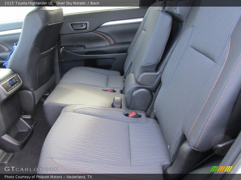 Silver Sky Metallic / Black 2015 Toyota Highlander LE