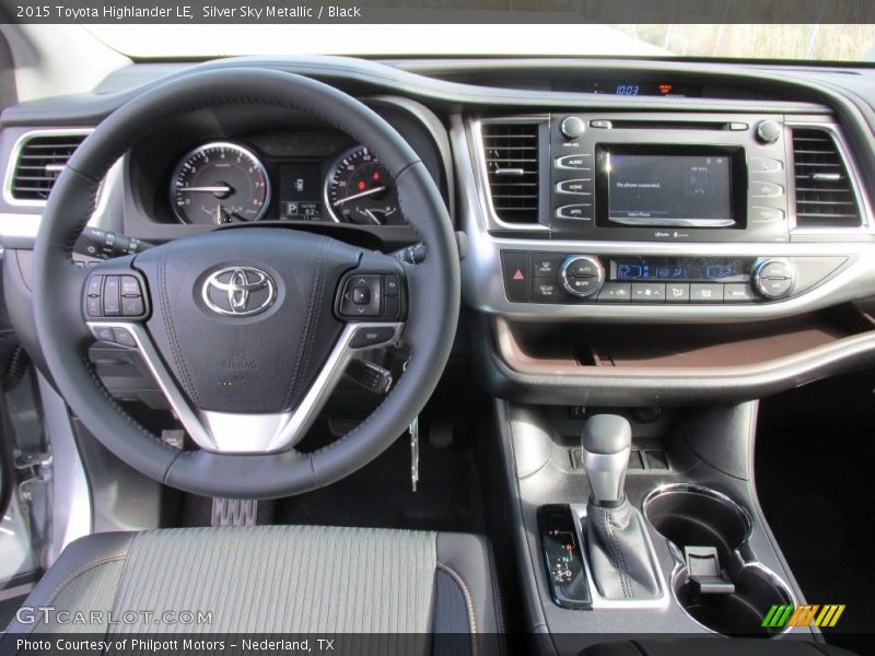 Silver Sky Metallic / Black 2015 Toyota Highlander LE