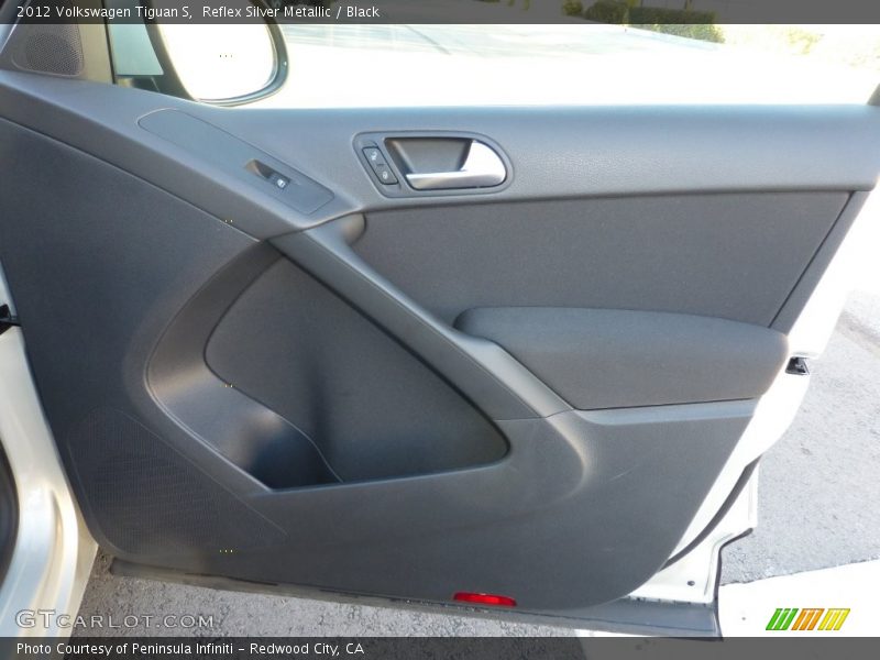Reflex Silver Metallic / Black 2012 Volkswagen Tiguan S