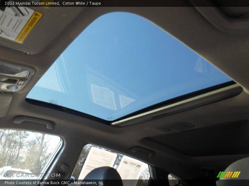 Cotton White / Taupe 2012 Hyundai Tucson Limited