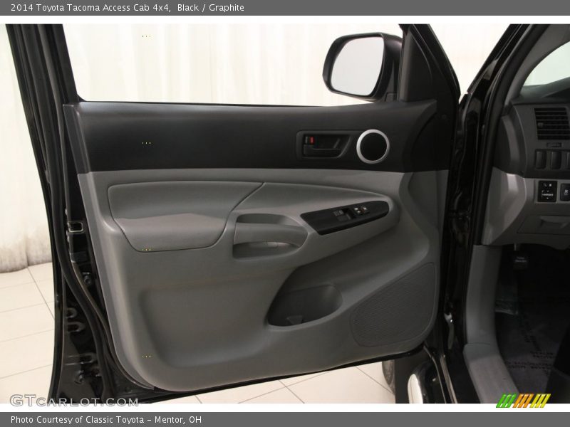 Black / Graphite 2014 Toyota Tacoma Access Cab 4x4