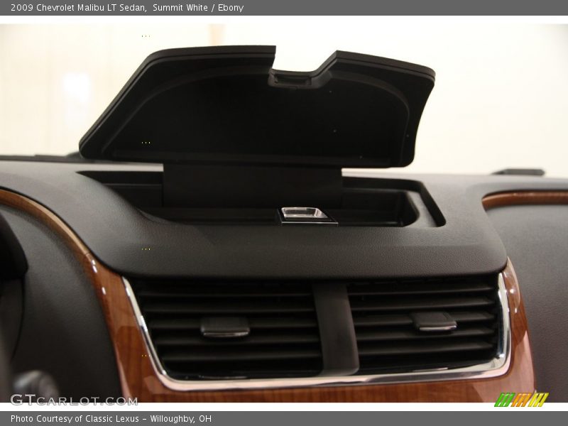 Summit White / Ebony 2009 Chevrolet Malibu LT Sedan