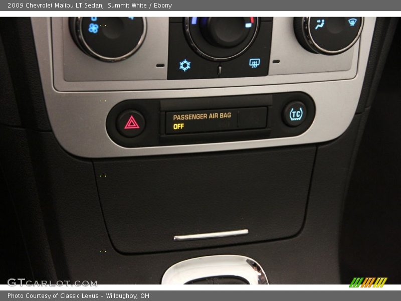 Summit White / Ebony 2009 Chevrolet Malibu LT Sedan