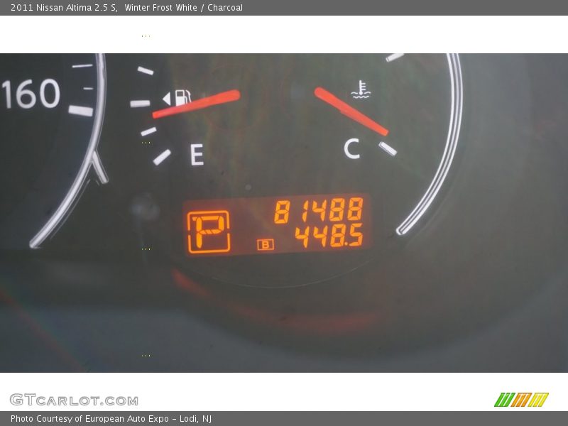 Winter Frost White / Charcoal 2011 Nissan Altima 2.5 S