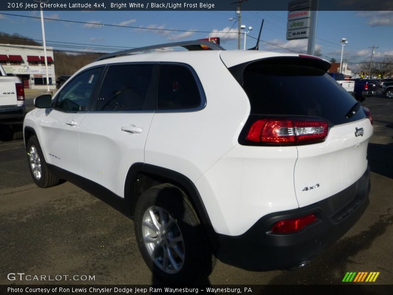 Bright White / Black/Light Frost Beige 2016 Jeep Cherokee Latitude 4x4