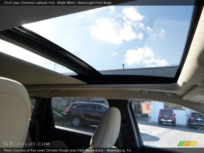 Bright White / Black/Light Frost Beige 2016 Jeep Cherokee Latitude 4x4