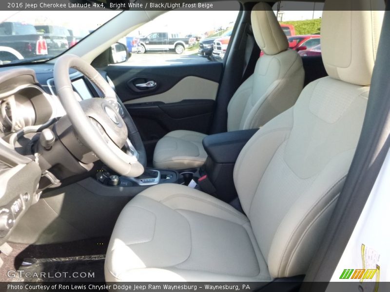 Bright White / Black/Light Frost Beige 2016 Jeep Cherokee Latitude 4x4