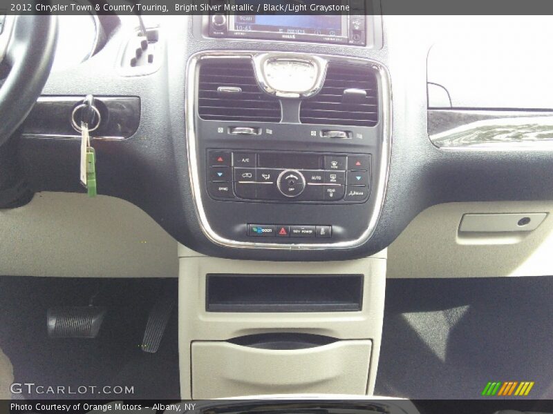 Bright Silver Metallic / Black/Light Graystone 2012 Chrysler Town & Country Touring