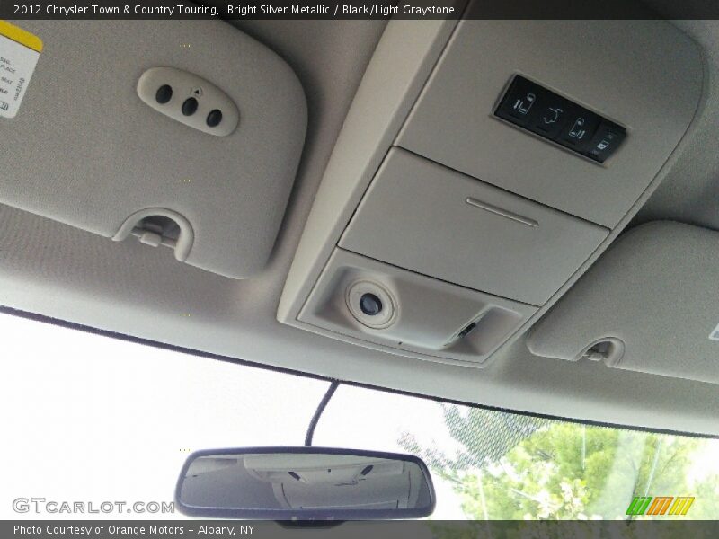 Bright Silver Metallic / Black/Light Graystone 2012 Chrysler Town & Country Touring