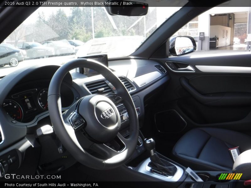 Mythos Black Metallic / Black 2016 Audi Q3 2.0 TSFI Prestige quattro
