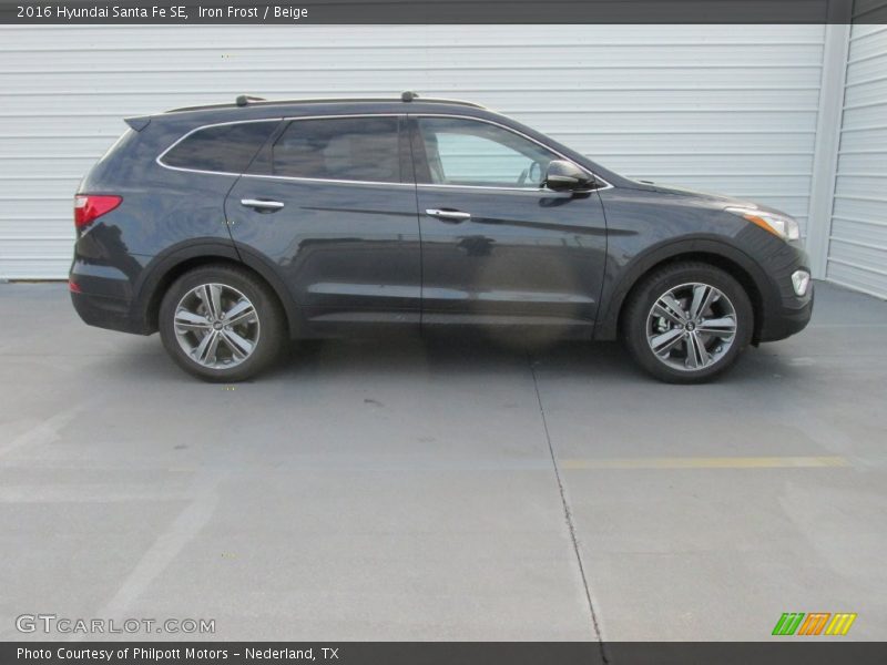 Iron Frost / Beige 2016 Hyundai Santa Fe SE