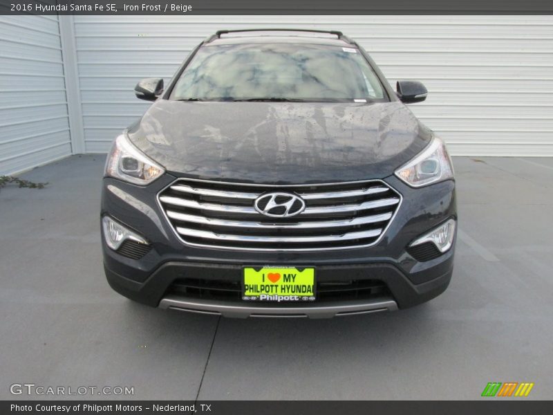 Iron Frost / Beige 2016 Hyundai Santa Fe SE