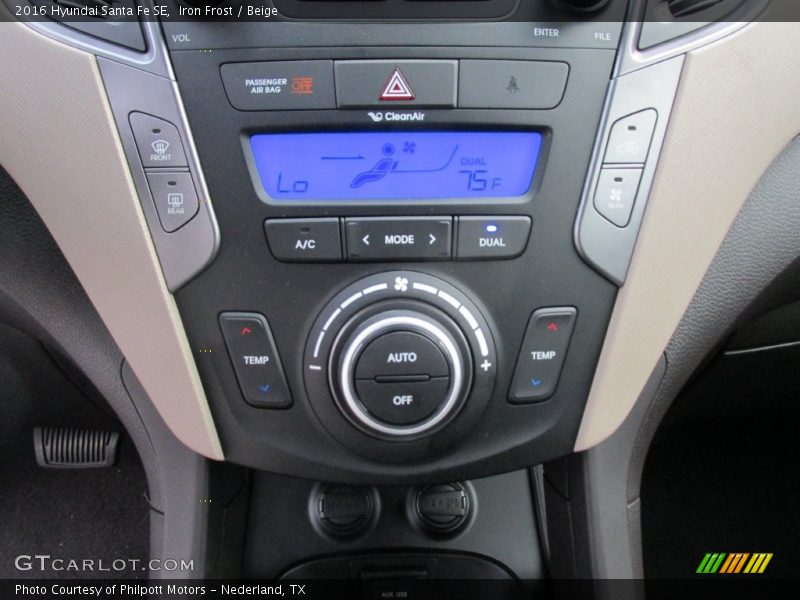 Iron Frost / Beige 2016 Hyundai Santa Fe SE
