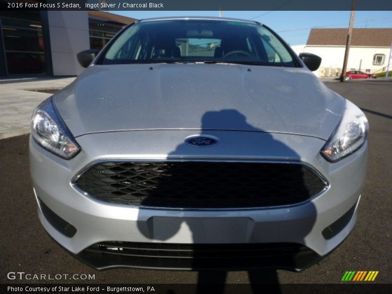 Ingot Silver / Charcoal Black 2016 Ford Focus S Sedan
