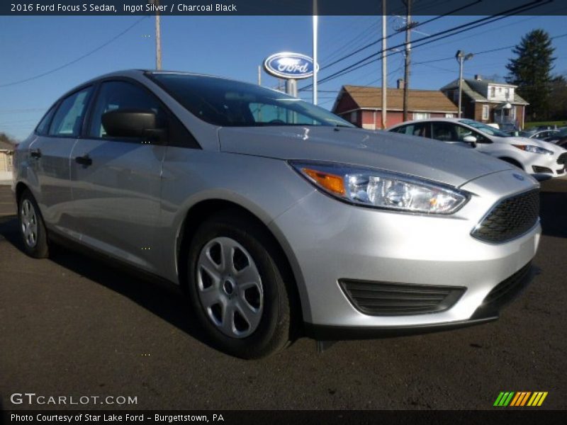 Ingot Silver / Charcoal Black 2016 Ford Focus S Sedan