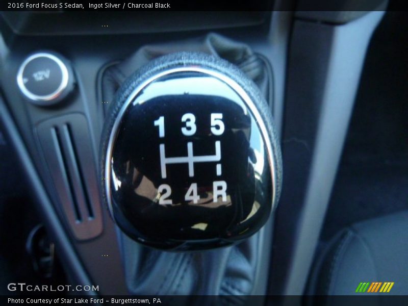 Ingot Silver / Charcoal Black 2016 Ford Focus S Sedan