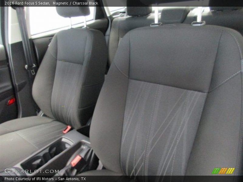 Magnetic / Charcoal Black 2016 Ford Focus S Sedan