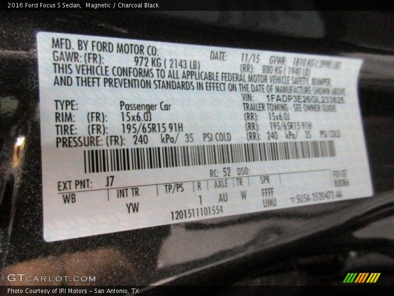 Magnetic / Charcoal Black 2016 Ford Focus S Sedan