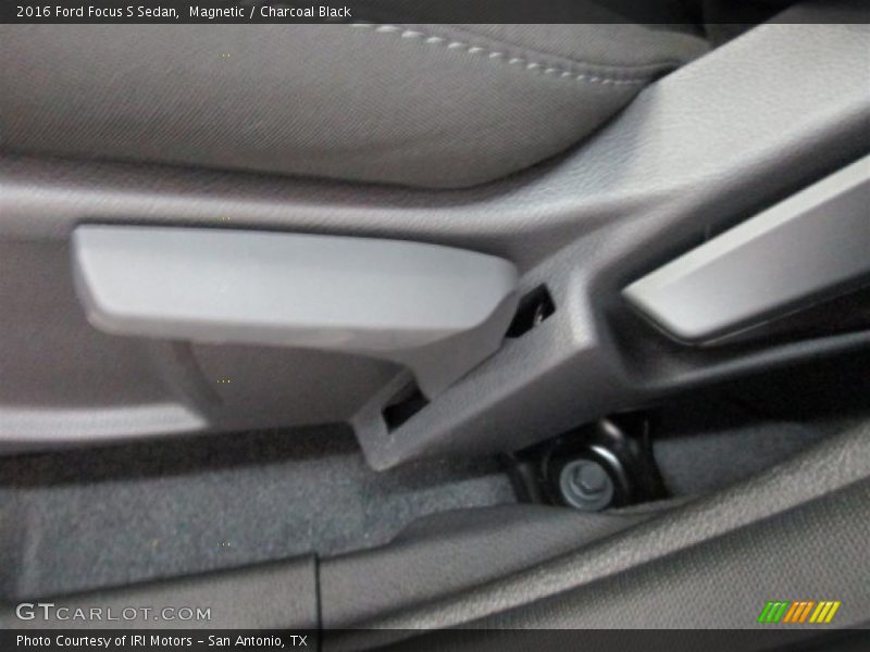 Magnetic / Charcoal Black 2016 Ford Focus S Sedan