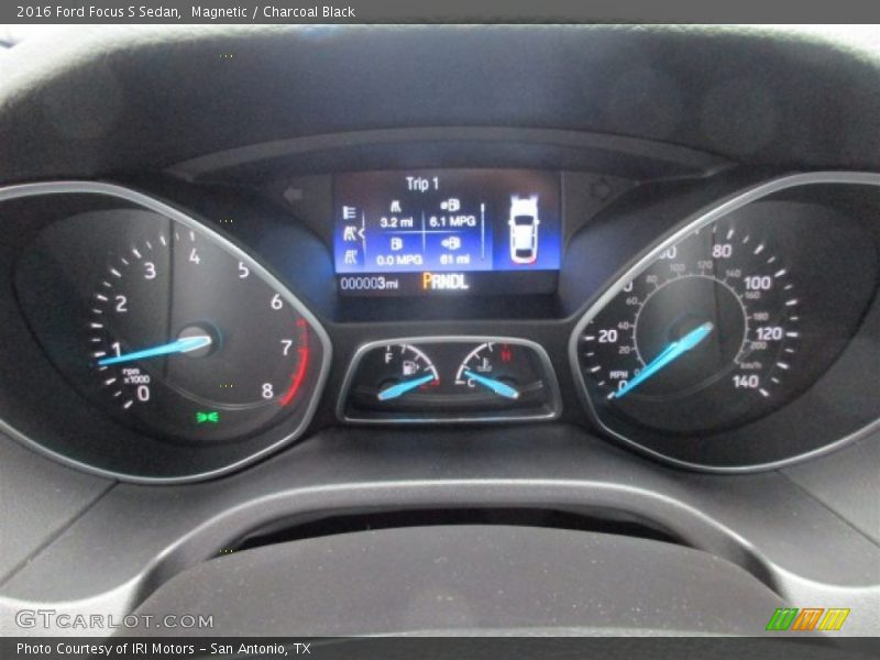 Magnetic / Charcoal Black 2016 Ford Focus S Sedan
