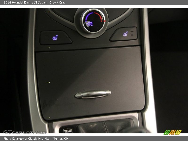 Gray / Gray 2014 Hyundai Elantra SE Sedan