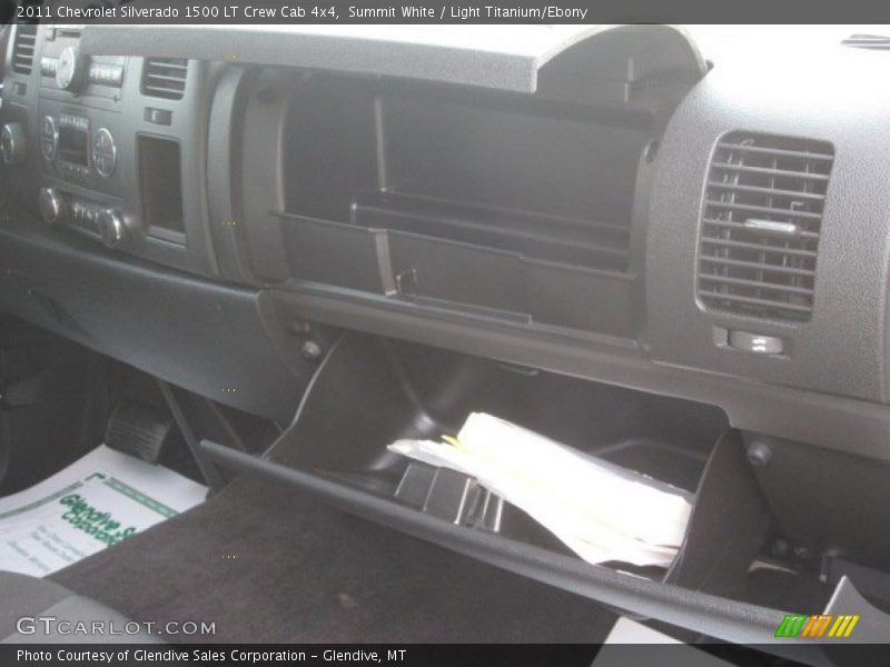 Summit White / Light Titanium/Ebony 2011 Chevrolet Silverado 1500 LT Crew Cab 4x4