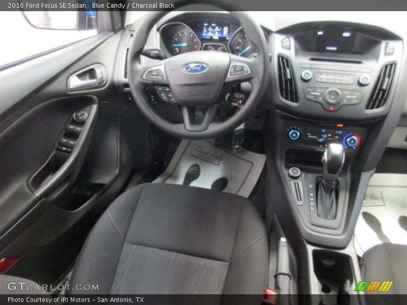 Blue Candy / Charcoal Black 2016 Ford Focus SE Sedan