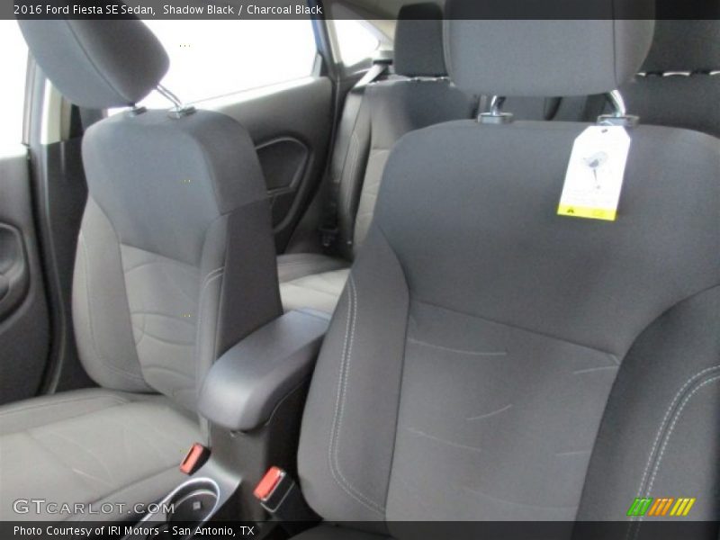 Shadow Black / Charcoal Black 2016 Ford Fiesta SE Sedan
