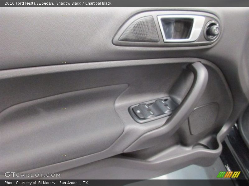 Shadow Black / Charcoal Black 2016 Ford Fiesta SE Sedan