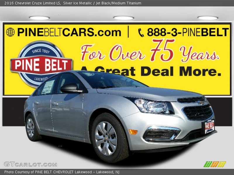 Silver Ice Metallic / Jet Black/Medium Titanium 2016 Chevrolet Cruze Limited LS