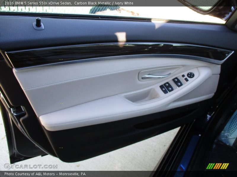 Door Panel of 2016 5 Series 550i xDrive Sedan