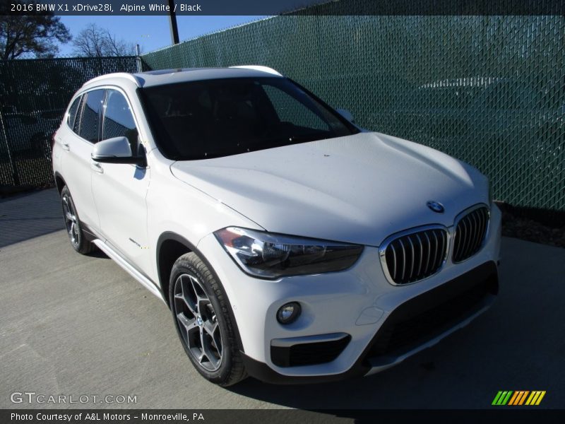 Alpine White / Black 2016 BMW X1 xDrive28i