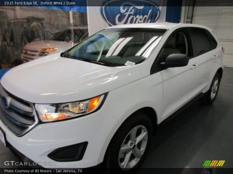 Oxford White / Dune 2015 Ford Edge SE