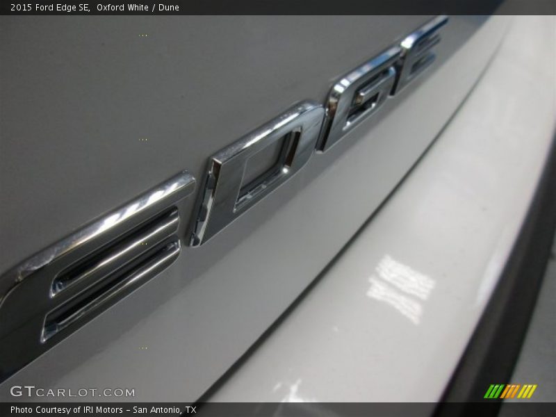 Oxford White / Dune 2015 Ford Edge SE