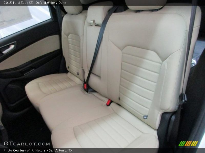 Oxford White / Dune 2015 Ford Edge SE