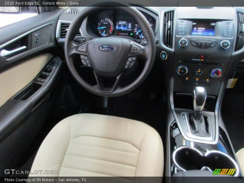 Oxford White / Dune 2015 Ford Edge SE