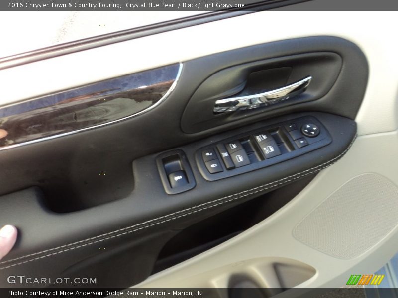 Crystal Blue Pearl / Black/Light Graystone 2016 Chrysler Town & Country Touring