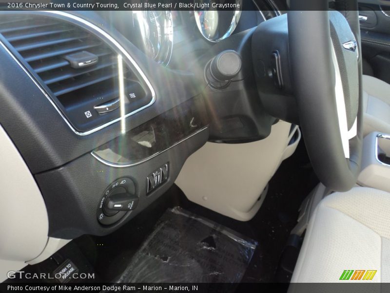 Crystal Blue Pearl / Black/Light Graystone 2016 Chrysler Town & Country Touring