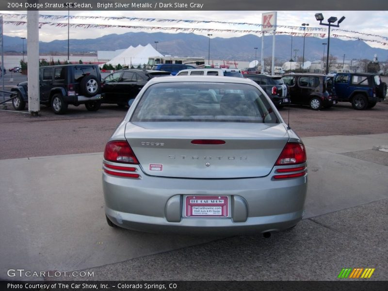 Bright Silver Metallic / Dark Slate Gray 2004 Dodge Stratus SE Sedan