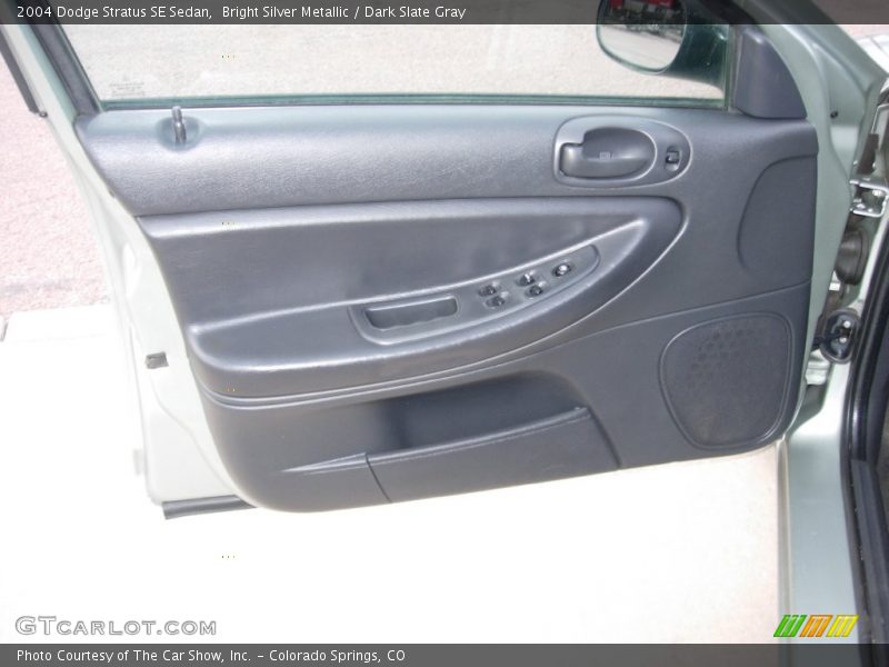 Bright Silver Metallic / Dark Slate Gray 2004 Dodge Stratus SE Sedan