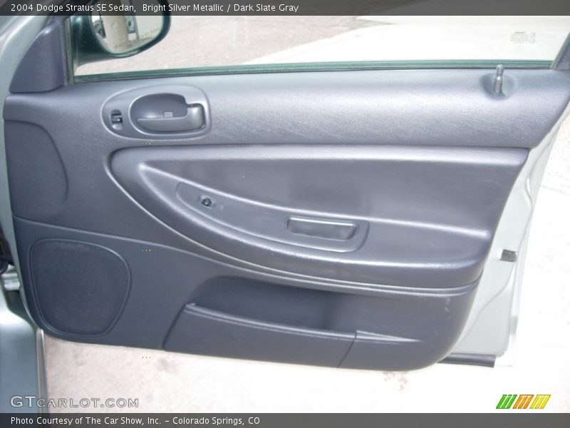 Bright Silver Metallic / Dark Slate Gray 2004 Dodge Stratus SE Sedan