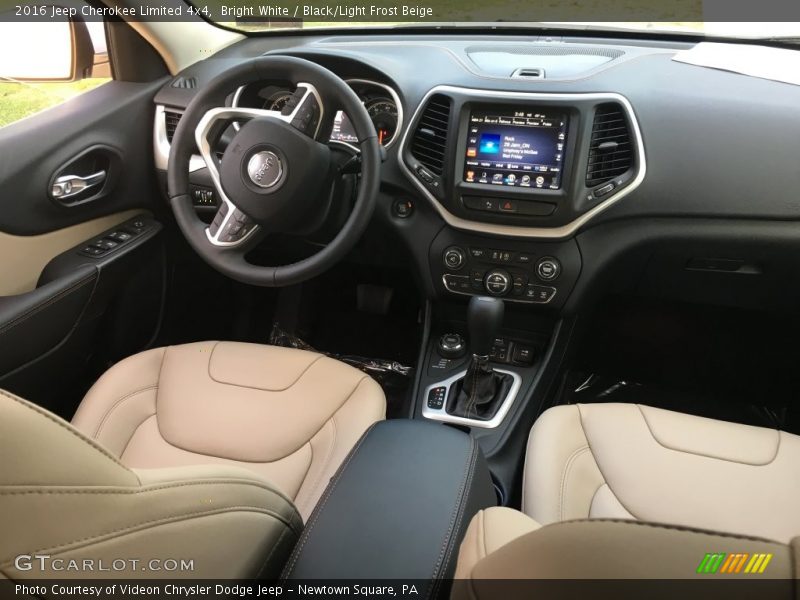 Bright White / Black/Light Frost Beige 2016 Jeep Cherokee Limited 4x4