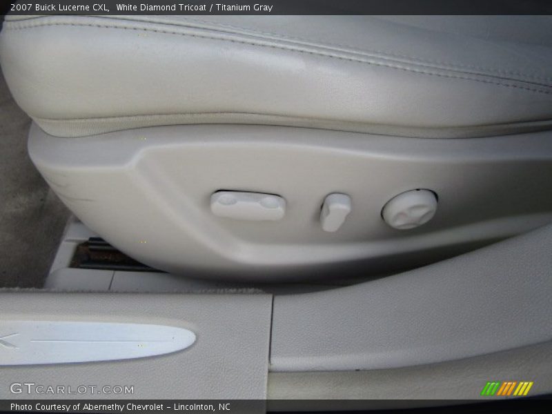 White Diamond Tricoat / Titanium Gray 2007 Buick Lucerne CXL