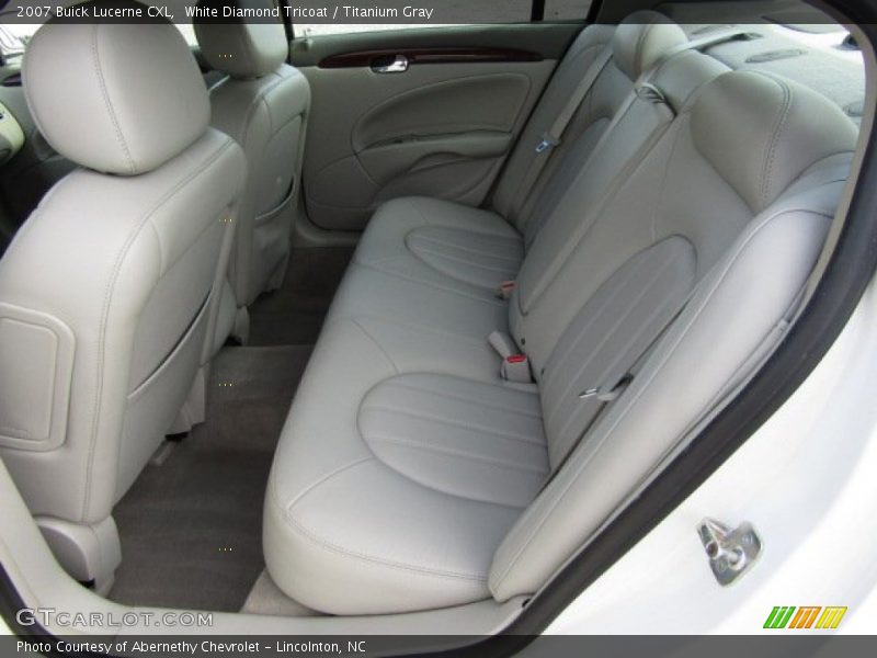 White Diamond Tricoat / Titanium Gray 2007 Buick Lucerne CXL