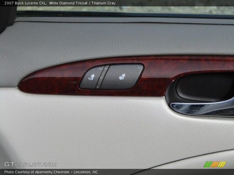 White Diamond Tricoat / Titanium Gray 2007 Buick Lucerne CXL