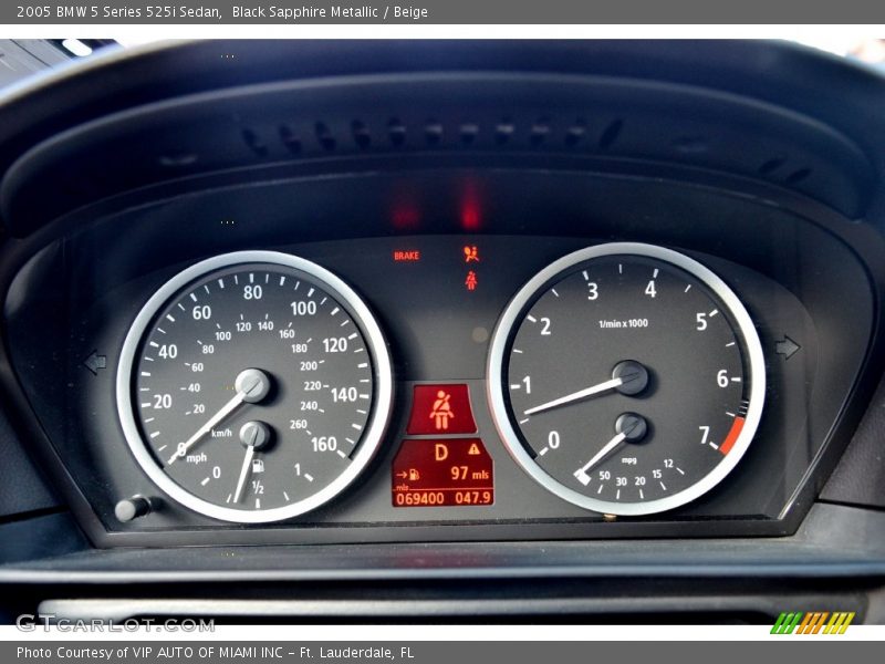 Black Sapphire Metallic / Beige 2005 BMW 5 Series 525i Sedan