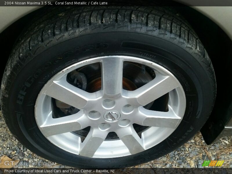 Coral Sand Metallic / Cafe Latte 2004 Nissan Maxima 3.5 SL