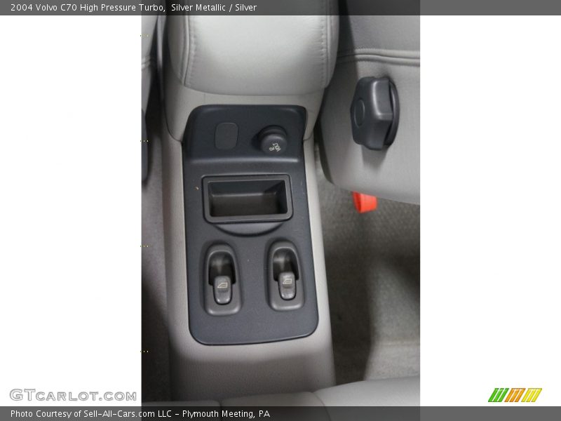 Silver Metallic / Silver 2004 Volvo C70 High Pressure Turbo
