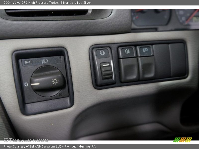 Silver Metallic / Silver 2004 Volvo C70 High Pressure Turbo