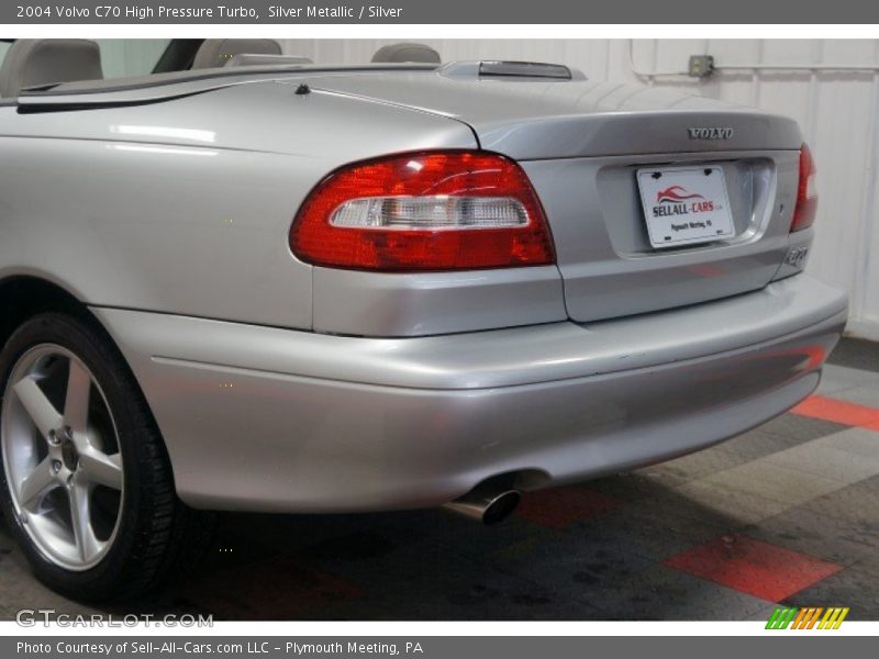 Silver Metallic / Silver 2004 Volvo C70 High Pressure Turbo